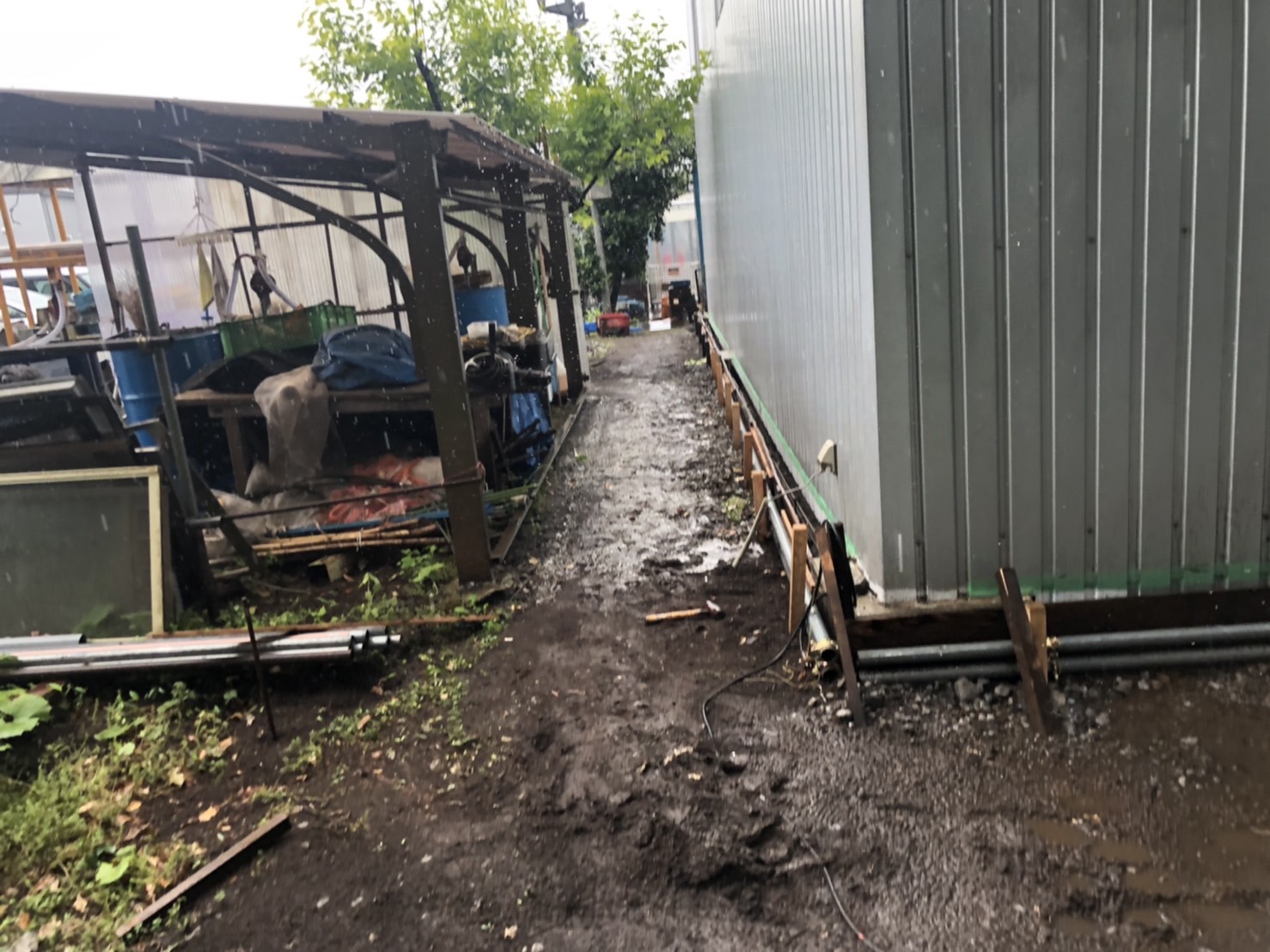 千葉市若葉区 倉庫棟の基礎打増し工事