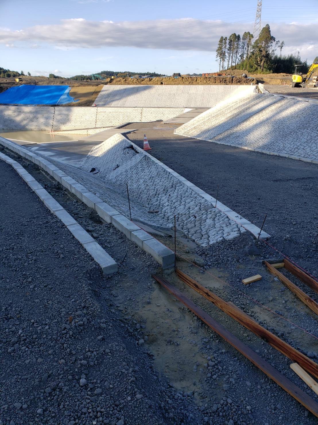 佐倉市吉見 貯水池新設工事