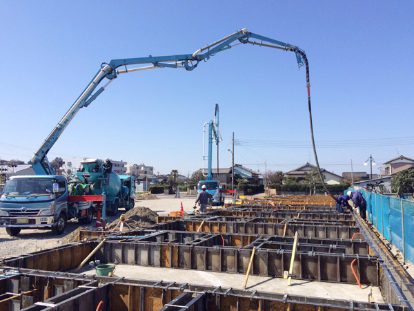袖ヶ浦市　アパート打設工事
